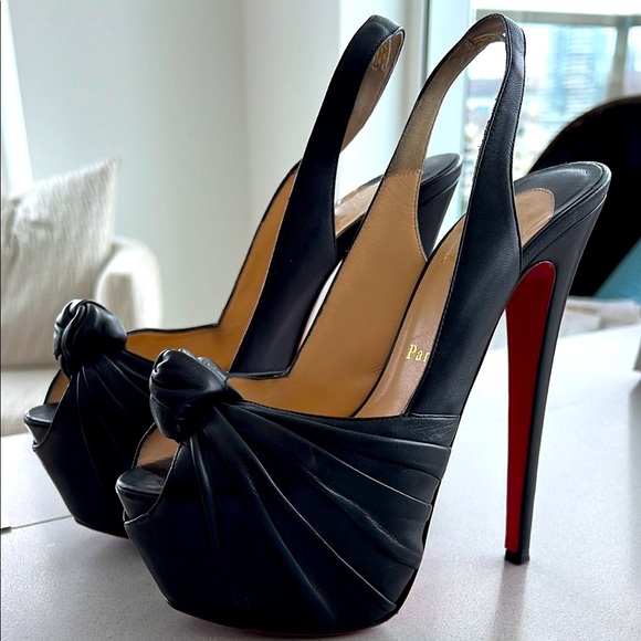 Christian Louboutin - black peep toes Sandals - Picture 3 of 3